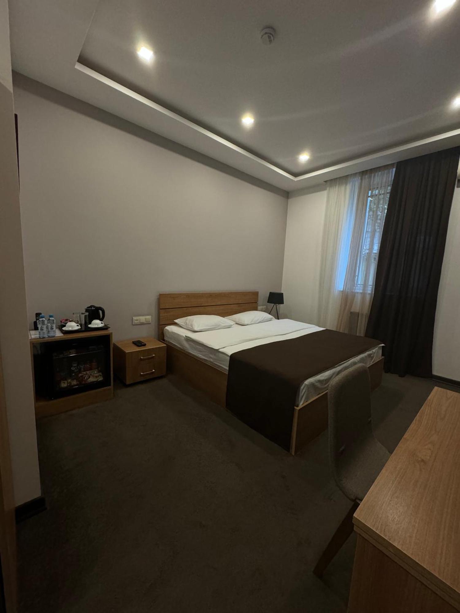 Moscow Boutique Hotel Єреван Екстер'єр фото